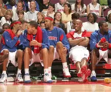 底特律活塞迎欧篮联关键赛，加时末段复出首秀，质疑声仍在，临场指挥获称赞